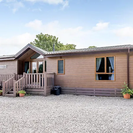 Hall * Calthwaite