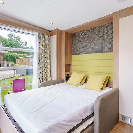 Hall База отдыха