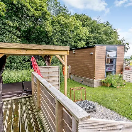 Hall База отдыха